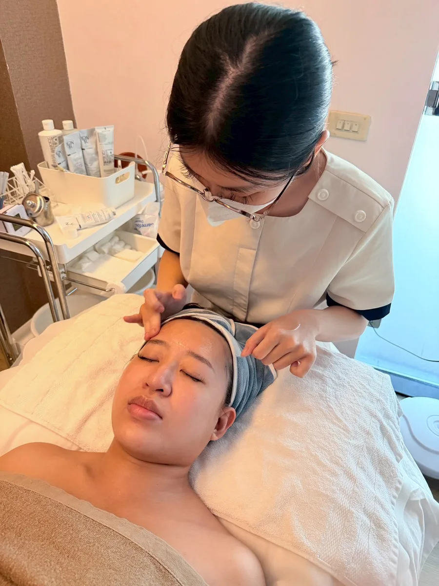 台南臉部保養推薦｜名緻美顏SPA｜法國雍卡護膚深層清粉刺＋保