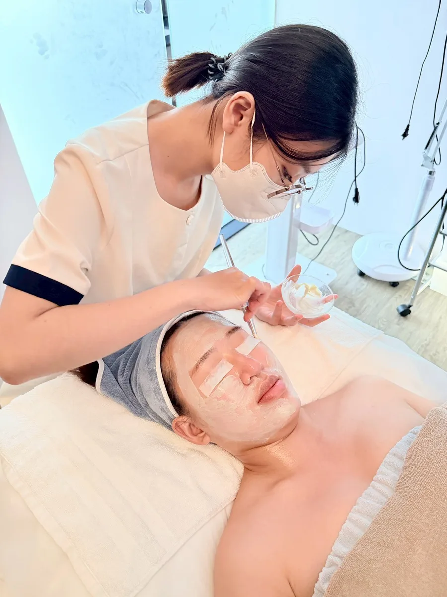 台南臉部保養推薦｜名緻美顏SPA｜法國雍卡護膚深層清粉刺＋保
