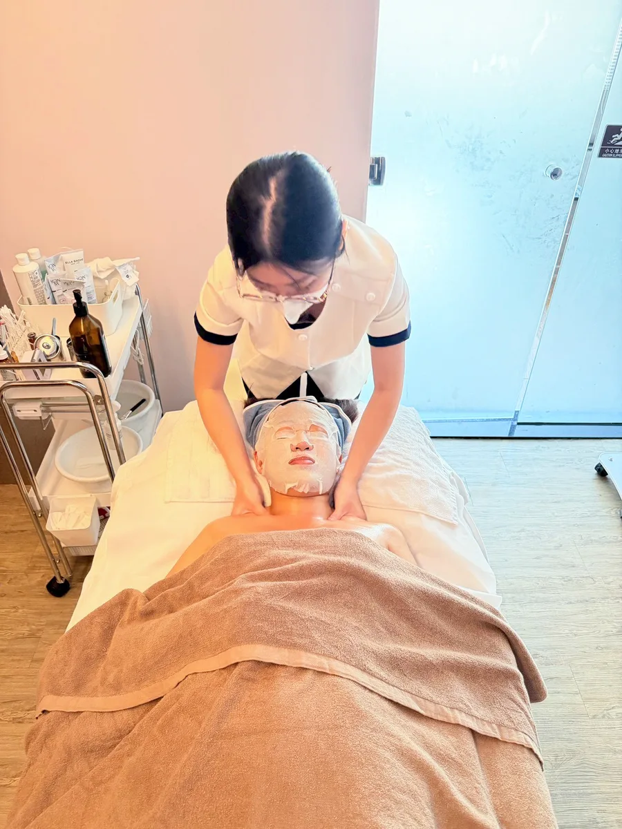 台南臉部保養推薦｜名緻美顏SPA｜法國雍卡護膚深層清粉刺＋保