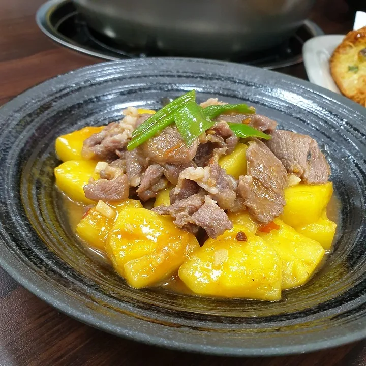 【台南清燉羊肉爐】阿堂鮮蔬羊肉爐│清甜養生芥菜心湯頭│一隻羊只能切十盤的上等國產努比亞溫體羊│台南北區必吃