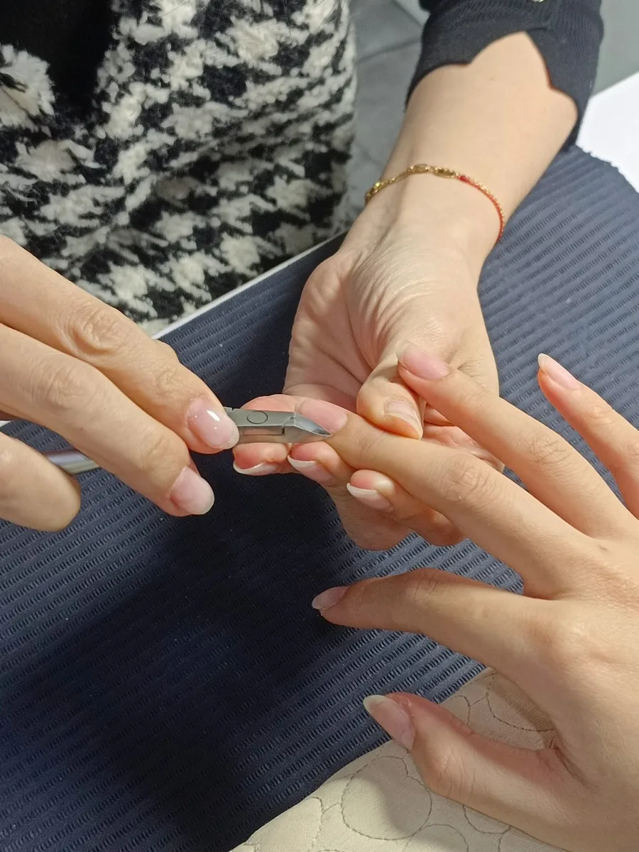 指愛美麗,台南美甲教學,美甲課程推薦,美甲全科班,凝膠基礎班,小班制教學10.jpg