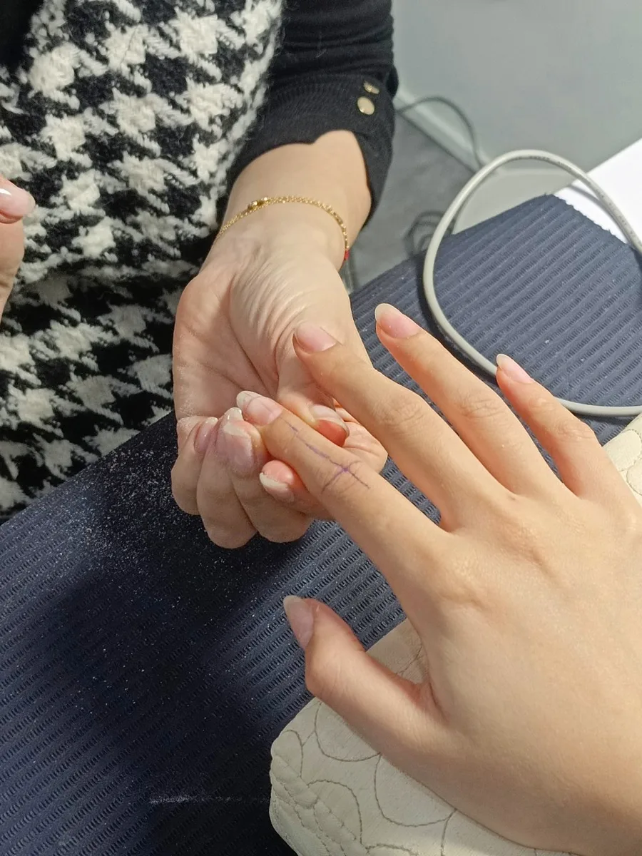 指愛美麗,台南美甲教學,美甲課程推薦,美甲全科班,凝膠基礎班,小班制教學14.jpg
