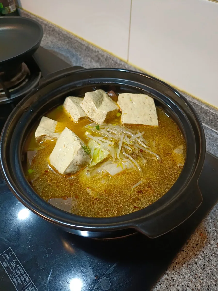 三鼎紅大同店,台南平價美食,台南校園美食,台南麻辣鴨血臭豆腐,火鍋湯底推薦15.jpg