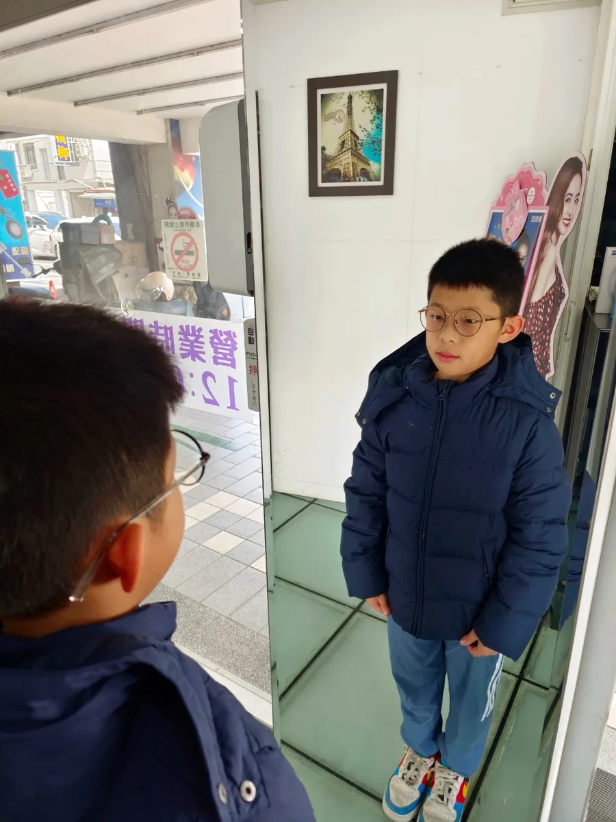 愛唯爾眼鏡,台南眼鏡,台南平價眼鏡,小孩配眼鏡推薦13.jpg