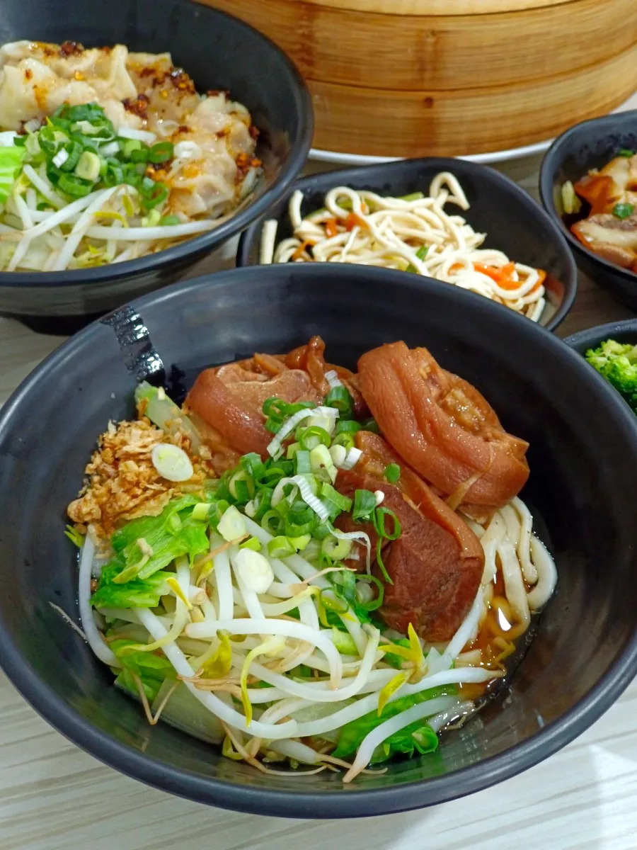 饗福園北方麵食館,高雄小籠湯包,高雄餡餅,高雄麵店,高雄苓雅區美食餐廳,平價小吃推薦13.jpg