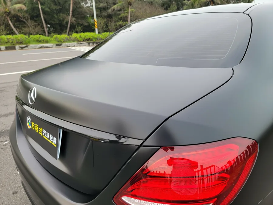 台南汽車包膜推薦-方程式汽車包膜,全車消光膜,局部改色膜10.jpg