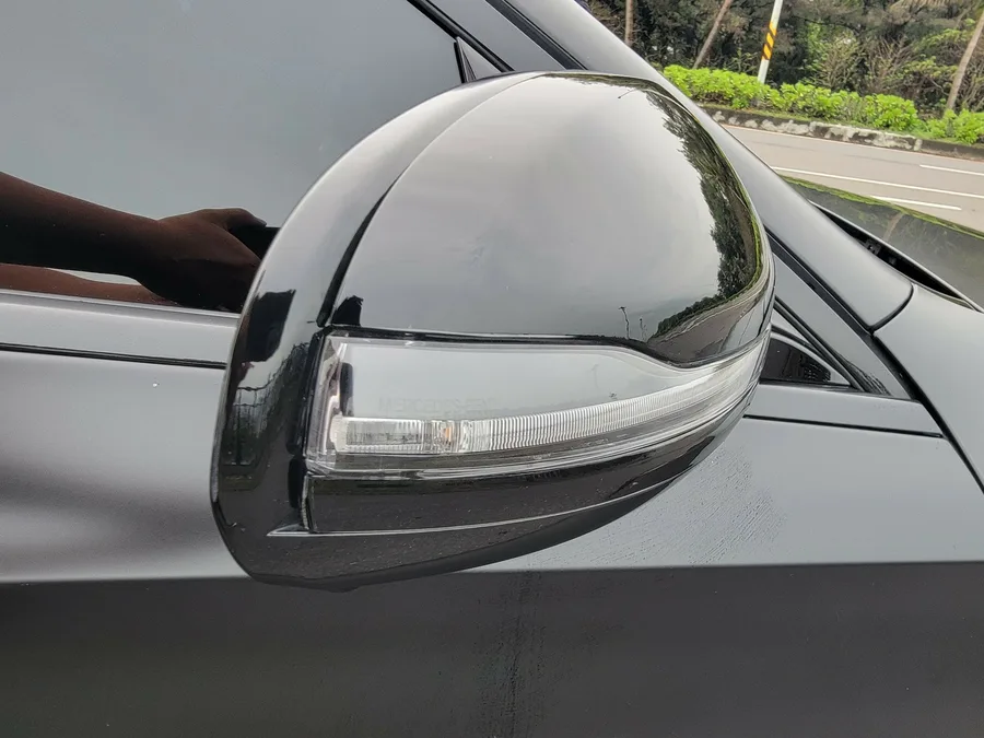 台南汽車包膜推薦-方程式汽車包膜,全車消光膜,局部改色膜11.jpg