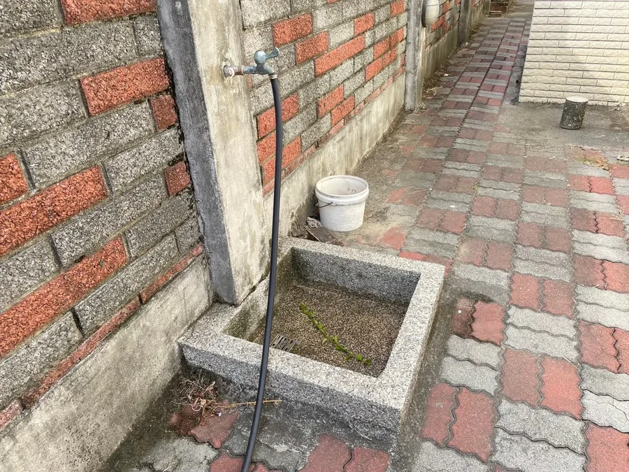 台南統包推薦【富川土木包工業】地坪連鎖磚工程,排水管路工法細