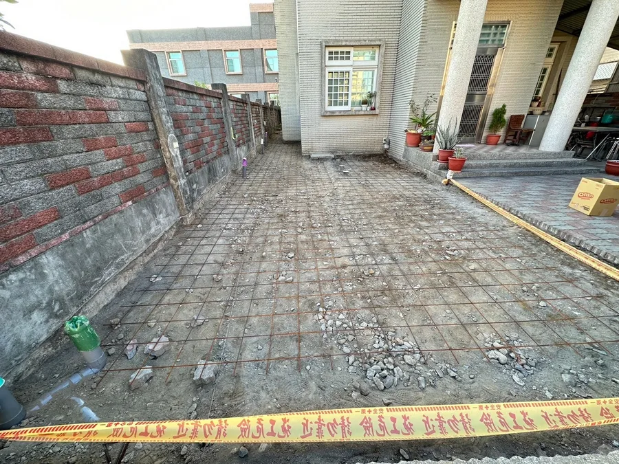 台南統包推薦【富川土木包工業】地坪連鎖磚工程,排水管路工法細