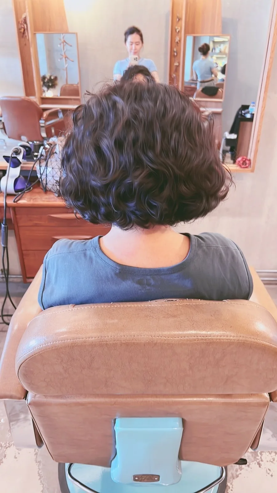 【台南燙髮推薦】在our hair髮廊變身捲髮美人！髮型設計