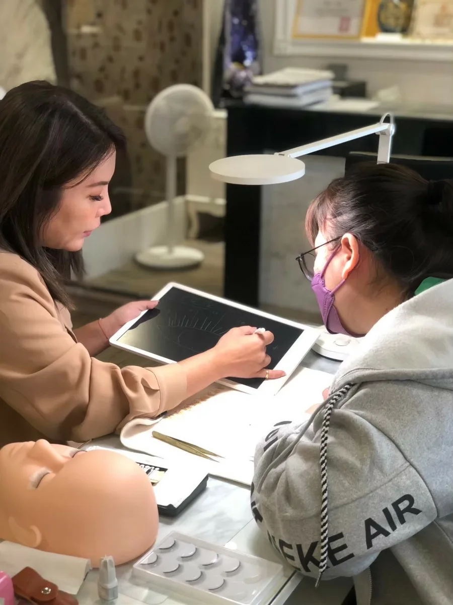 台南美容教學：美睫霧眉創業必備課程