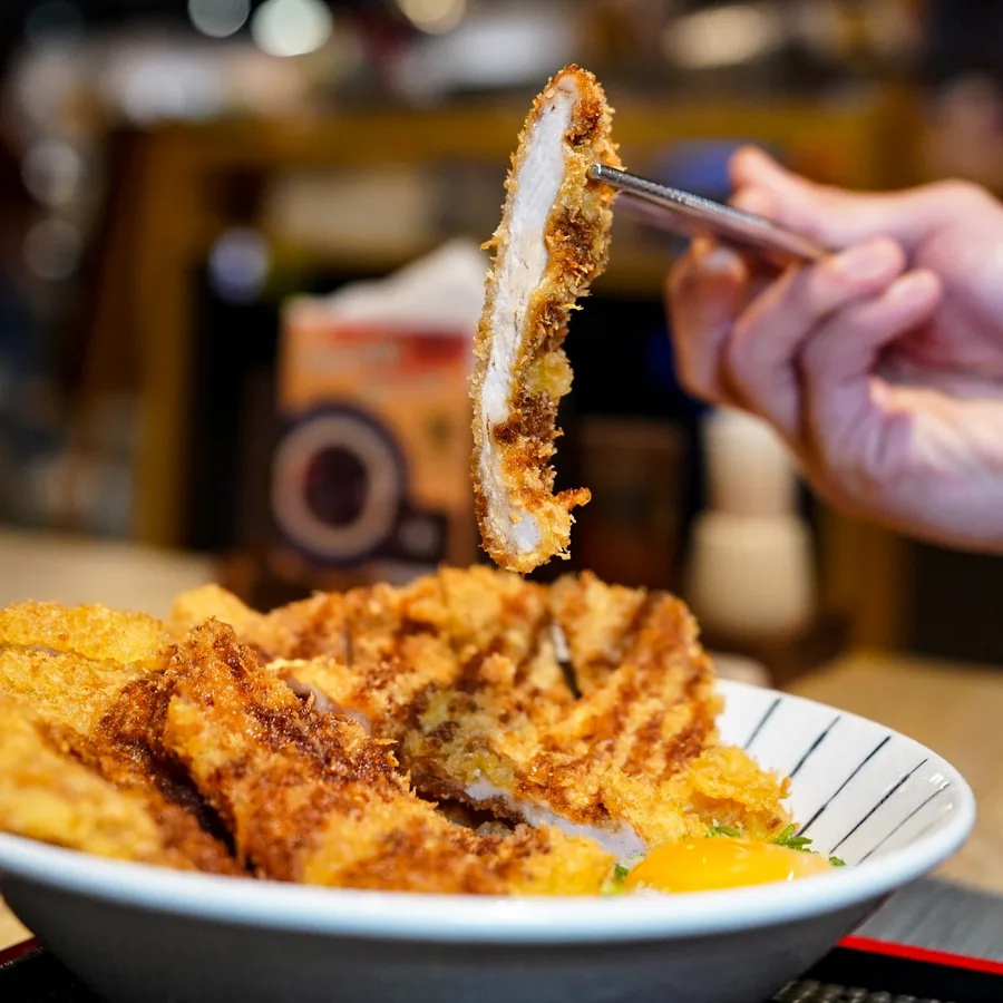 【台南丼飯推薦】揪丼-平價日式丼飯│朋友聚餐中西區丼飯專賣│