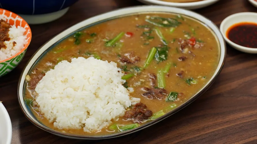 【雲林土庫美食】在地人才知道的神店！張家牛肉麵激推滷味＋水餃