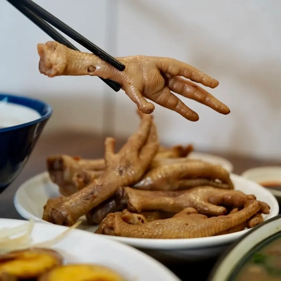 【雲林土庫美食】在地人才知道的神店！張家牛肉麵激推滷味＋水餃