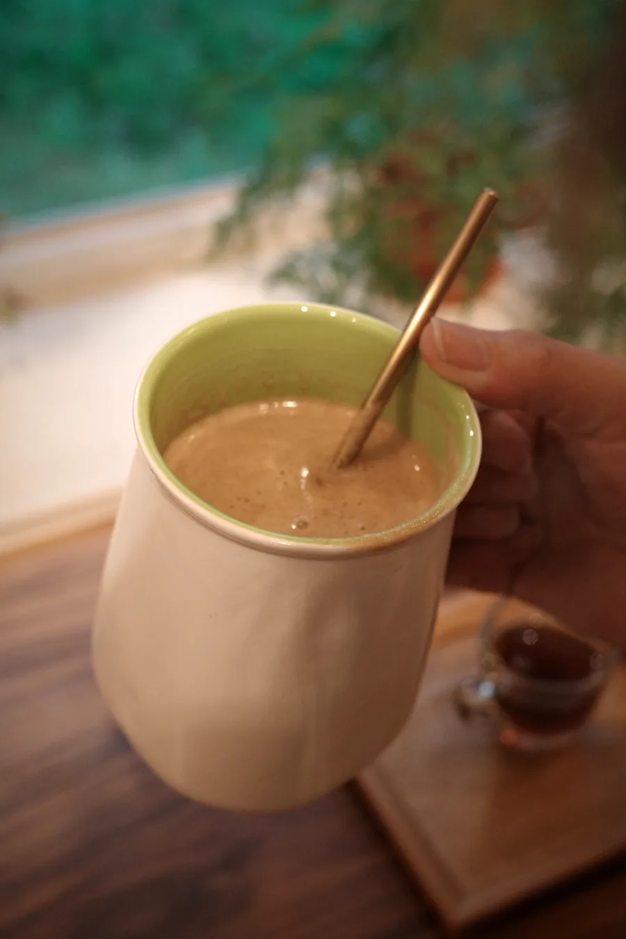 台南咖啡推薦【植也咖啡】成大巷弄裡的咖啡廳秘境│一杯手沖的慢