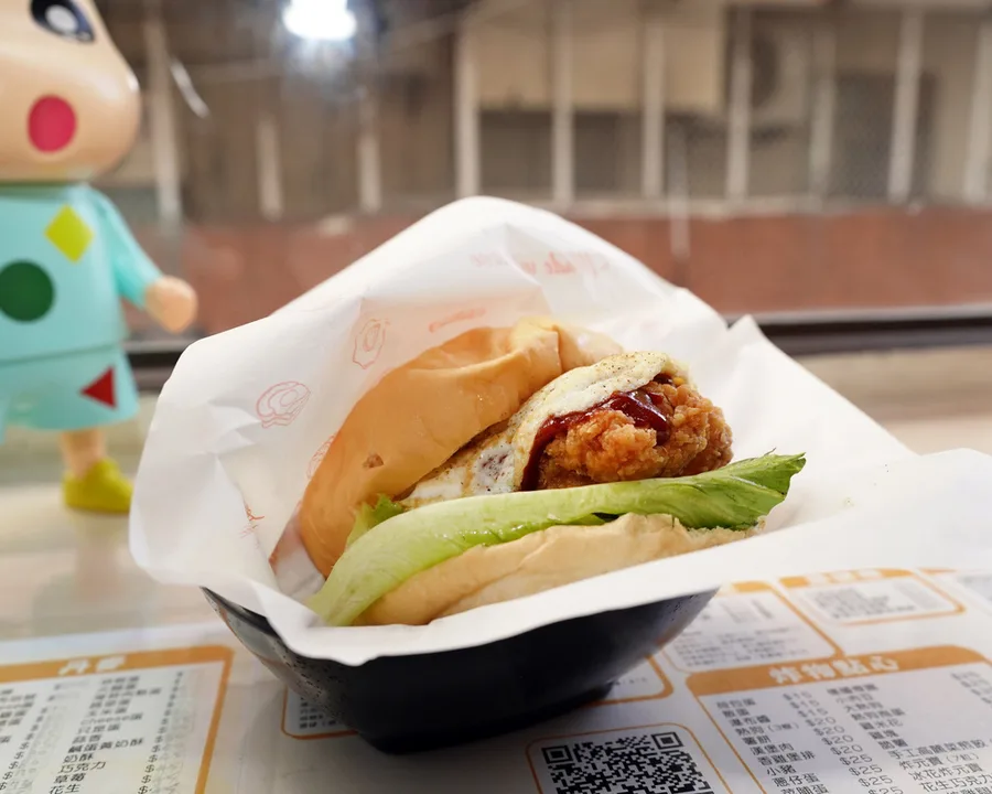 台南早餐推薦｜早頓早午餐｜台式米糕、泰式打拋豬、韓式蛋餅一次收服三個胃 — 開箱