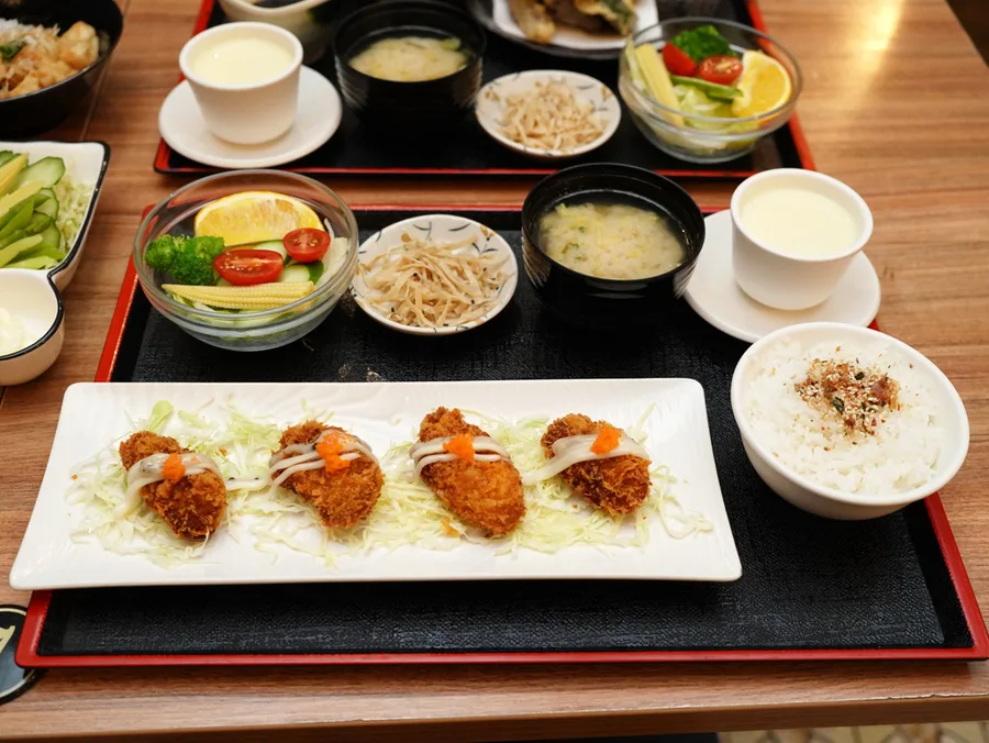 台南日式定食推薦｜小椿食堂｜炸牡蠣、鮭魚親子丼超值又道地