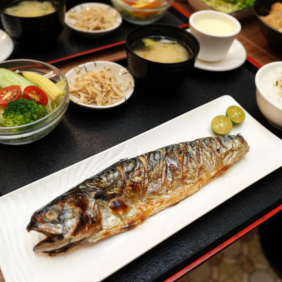 台南日式定食推薦｜小椿食堂｜炸牡蠣、鮭魚親子丼超值又道地