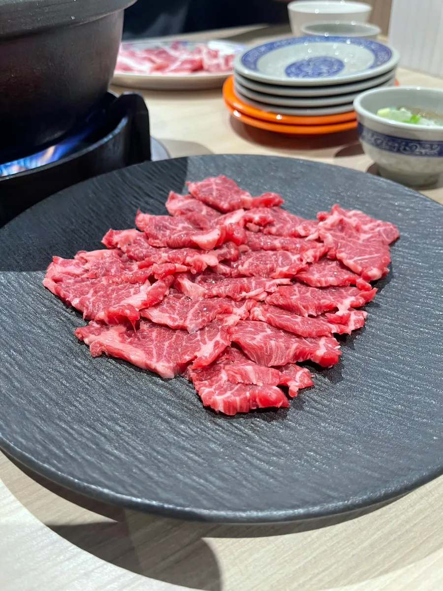 台南火鍋推薦哪家?如潮火鍋東區新開、環境舒適冷氣強、沙茶醬自己調比例隨心