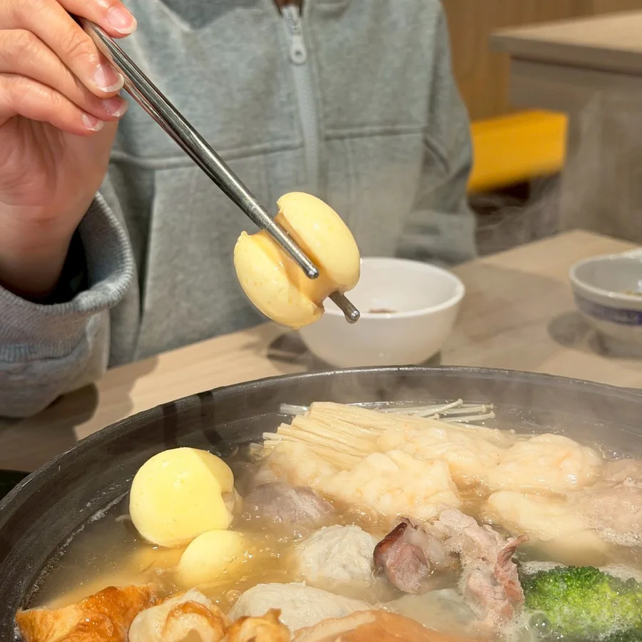 台南火鍋推薦哪家？如潮火鍋東區新開、環境舒適冷氣強、沙茶醬自己調比例隨心
