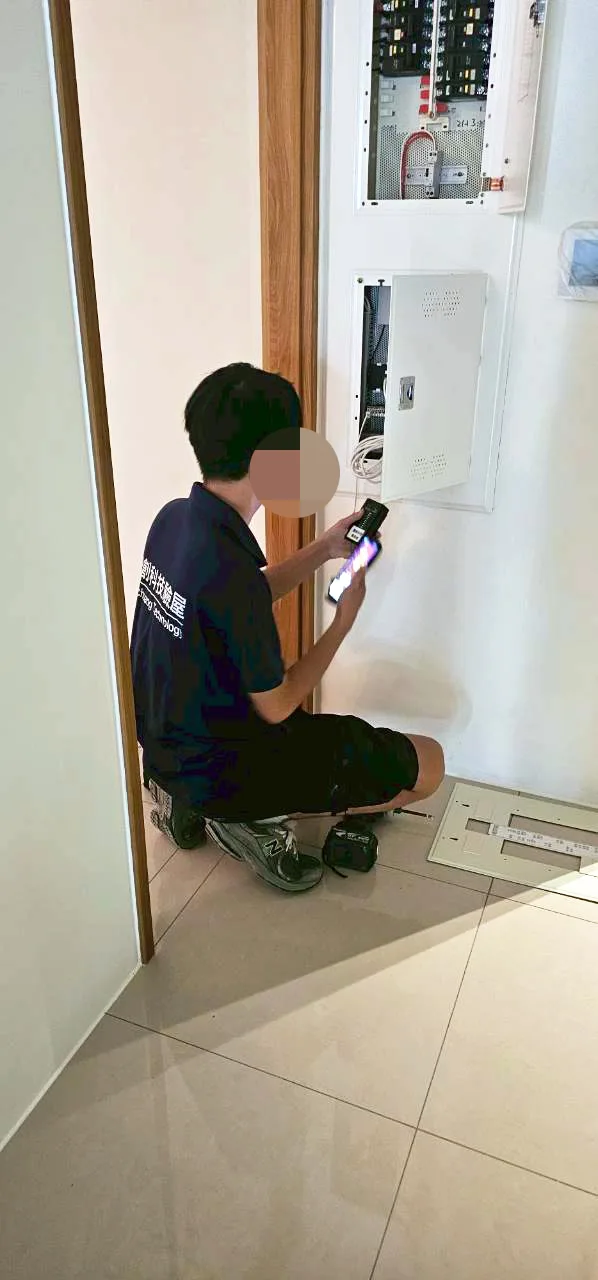 新房交屋前一定要驗屋嗎？高雄鼎創科技實測：爸媽退休宅驗出磁磚空鼓和抽風管路缺失