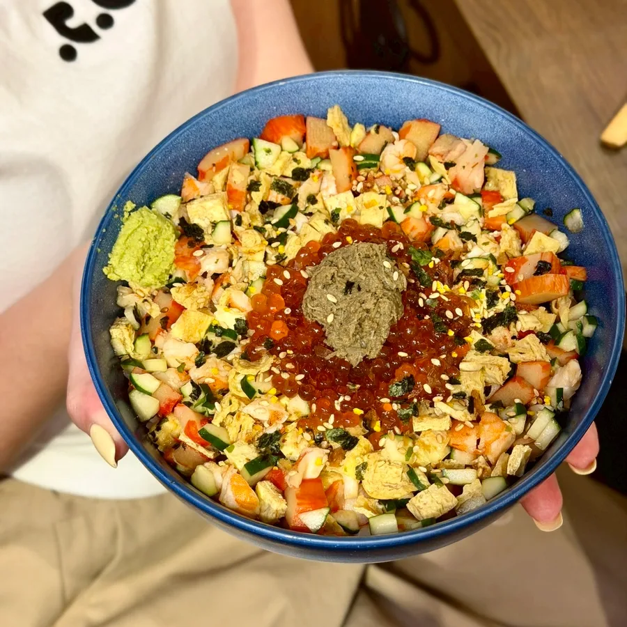 鉄人燒肉蟹膏親子丼鮭魚卵